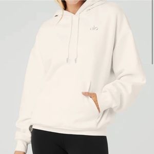 Alo accolade hoodie in ivory